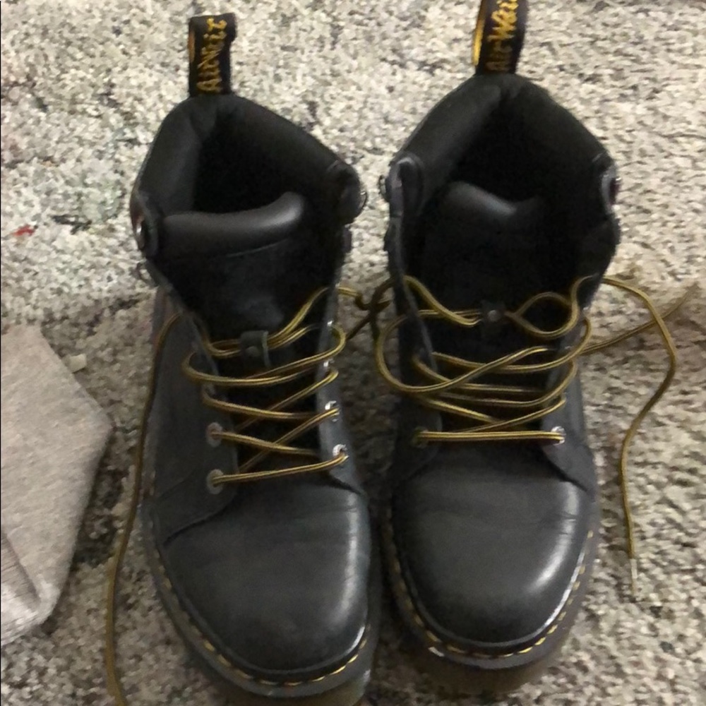 DR Martens black leather woman boots sz 8